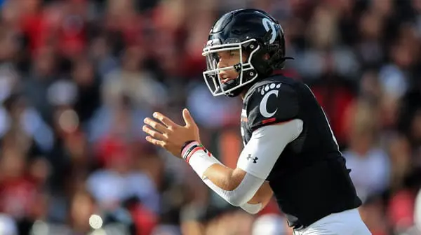 cincinnati-bearcats-desmond-ritter-lrg Desmond Ritter Bearcats QB