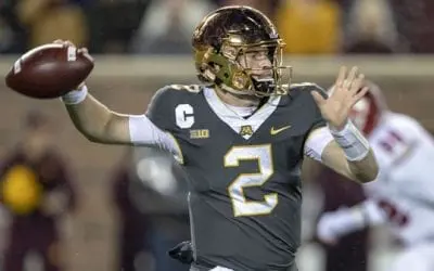 Home Dog Play: Michigan at Minnesota