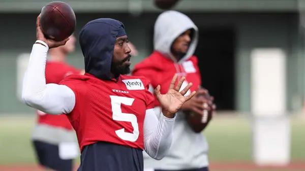 houston-texans-tyrod-taylor-lrg Tyrod Taylor Starting QB Texans