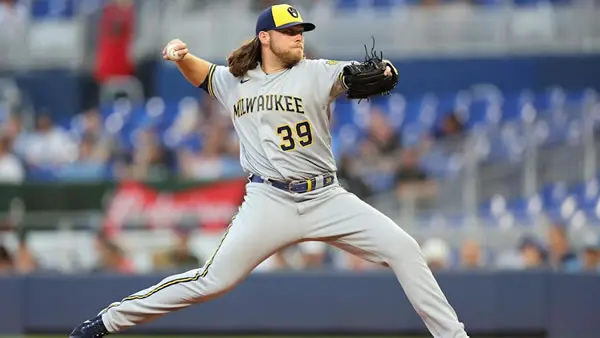 milwaukee-brewers-corbin-burnes-1 Corbin Burnes Brewers