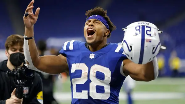 indianapolis-colts-rb-jonathan-taylor-3