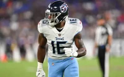 Raiders vs. Titans Picks & Predictions