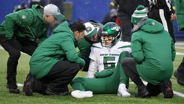 ny-jets-mike-white-hurt Mike White QB Jets