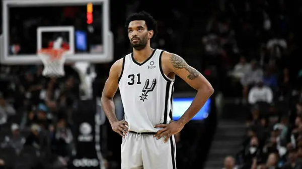 san-antonio-spurs-keita bates-diop Keita Bates-Diop San Antonio Spurs