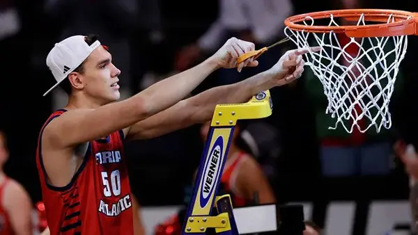 fau-vladislav-goldin Vladislav Goldin FAU