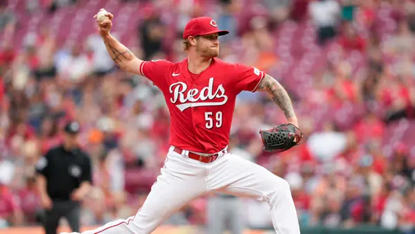 cincinnati-reds-ben-lively Ben Lively Reds