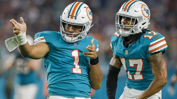 miami-dolphins-tagovailoa-waddle Tua Tagovailoa & Jaylon Waddle