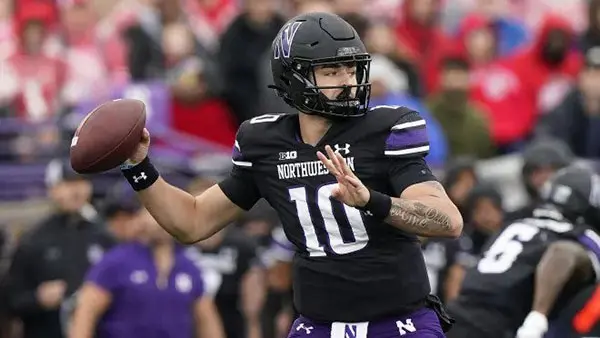 Iowa vs Northwestern Pick ATS for Week 10