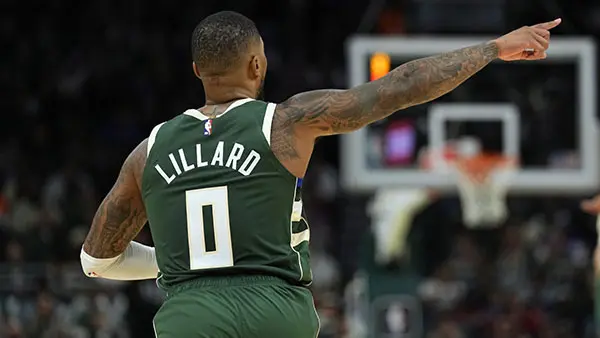 milwaukee-bucks-damian-lillard-3 Damian Lillard Milwaukee Bucks