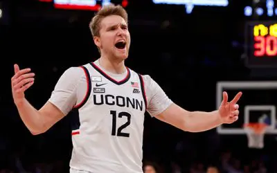 Illinois vs. UConn Final 8 Pick ATS