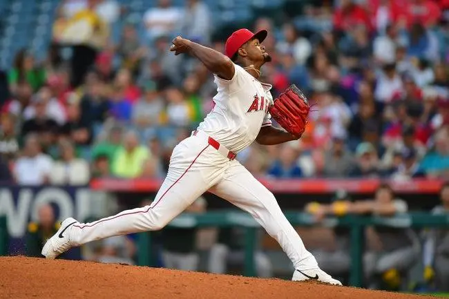 Rangers vs Angels Prediction & Best Bets | Elite Pitching Matchup in Anaheim Rangers vs Angels Prediction & Best Bets | Elite Pitching Matchup in Anaheim