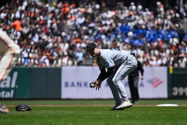 Free MLB Picks: Marlins vs Brewers Prediction & Best Bets for Saturday