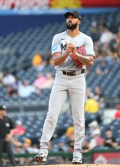 Brewers vs Marlins Pick & Best Bets – Friday’s Top MLB Angles