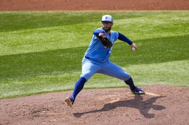 Chicago vs KC: Run Line Value & Noah Cameron Props Friday