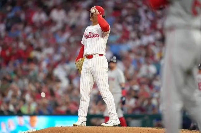 Mariners vs Phillies Prediction: Castillo vs Luzardo Betting Picks