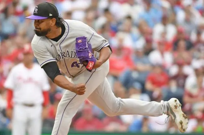 Cubs vs Rockies Picks & Odds for Aug 29: Horton Deals at Coors