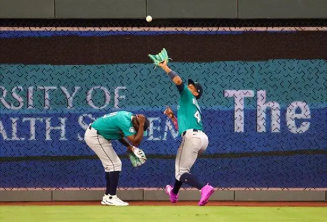 Mariners vs Astros Prediction & Best Bets | AL West Pitching Duel Sets Stage for Value