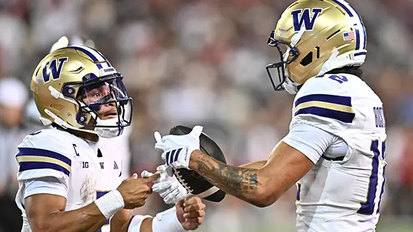 NCAA Football: Washington at Washington State Demond Williams Jr Washington Huskies QB