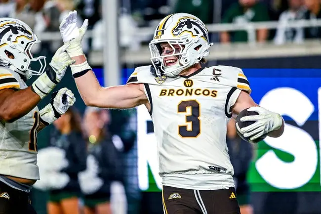 Western Michigan vs Miami (OH) Expert Picks & Best Bets for Saturday, October 25th, 2025