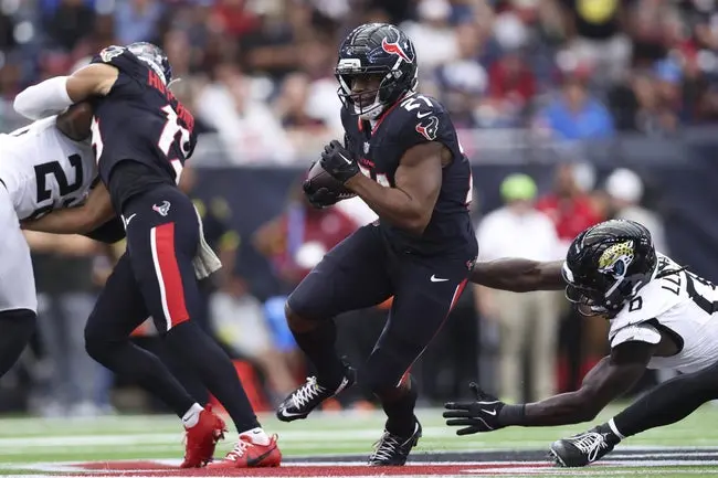 Texans vs Titans Free NFL Picks & Player Props for Week 11