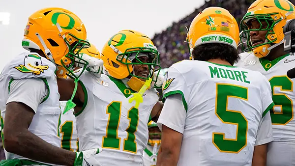 Syndication: The Register Guard Dante Moore Oregon Ducks