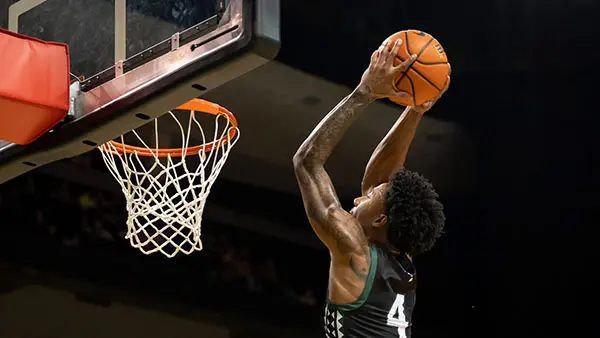 Syndication: The Register Guard Dre Bullock Hawaii Rainbow Warriors