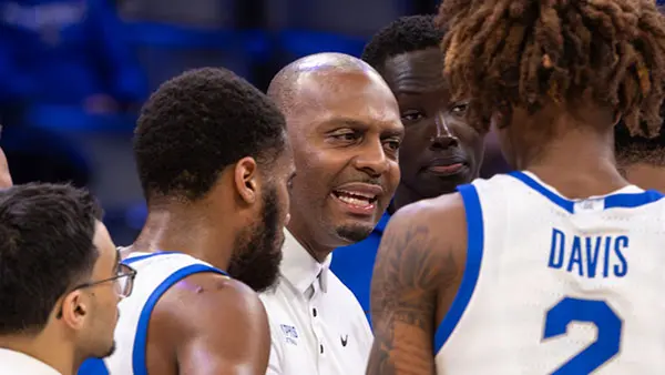 NCAA Basketball: UAB at Memphis Memphis Tigers Penny Hardaway