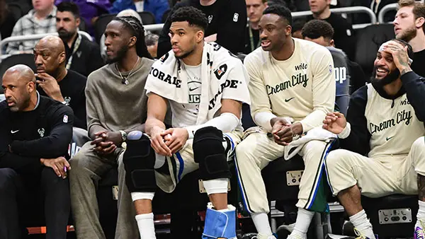 Giannis Antetokounmpo Milwaukee Bucks