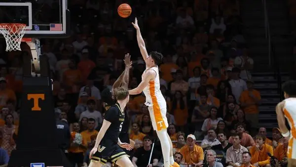 J.P. Estrella Tennessee Volunteers is key to our prediction & analysis tonight