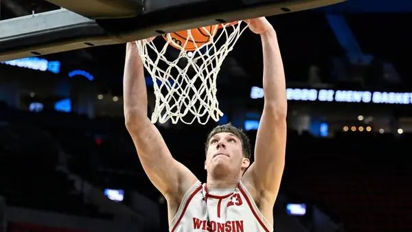 Will Garlock Wisconsin Badgers is key to our prediction & analysis tonight