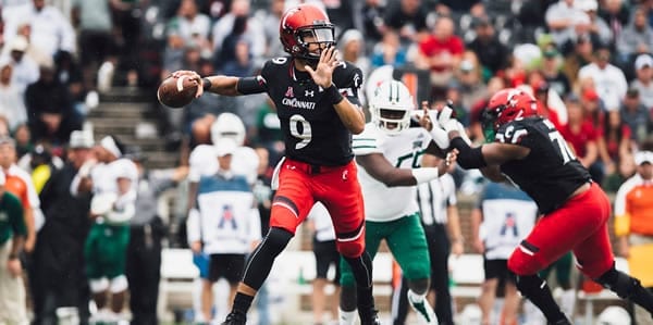 Desmond Ridder Bearcats QB