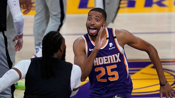 Boston Celtics at Phoenix Suns Predictions 12/10/21