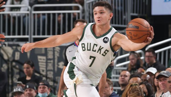 NY Knicks vs. Milwaukee Bucks Predictions 1/28/22