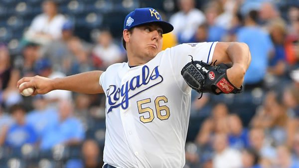 Royals vs. Rangers Total Play & Side Lean