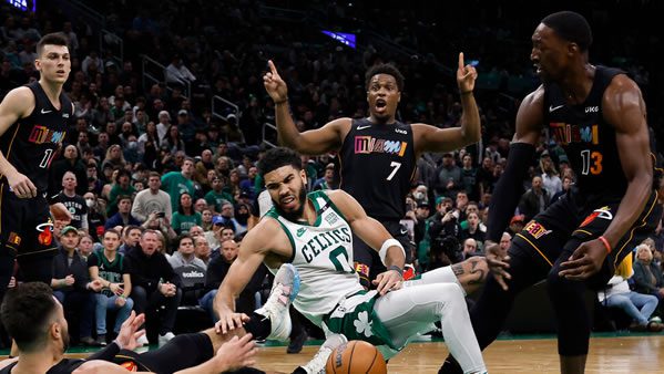 Boston Celtics at Miami Heat Game 1 Odds & Pick