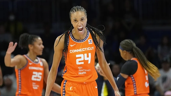 Dewanna Bonner Connecticut Sun