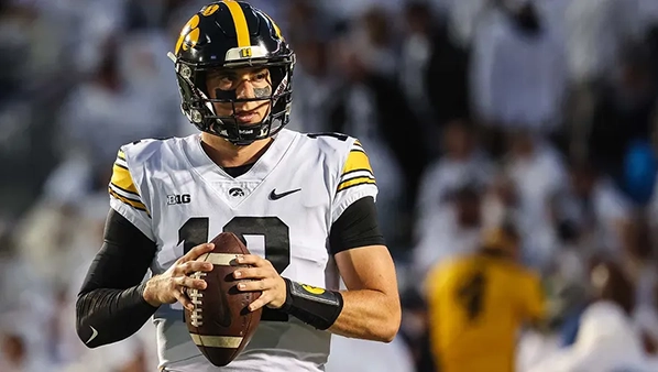 iowa-hawkeyes-cade-mcnamara-2 Cade McNamara QB Iowa