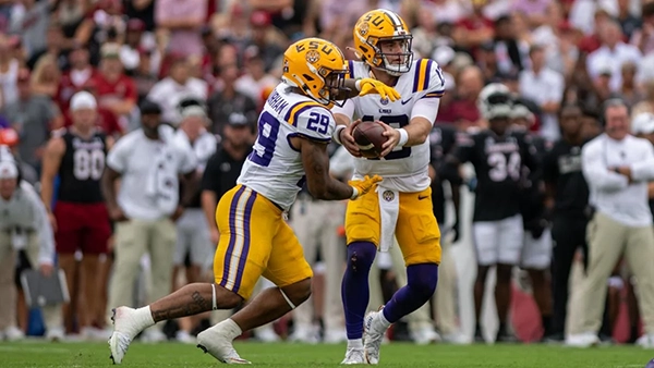lsu-tigers-caden-durham Caden Durham LSU Tigers