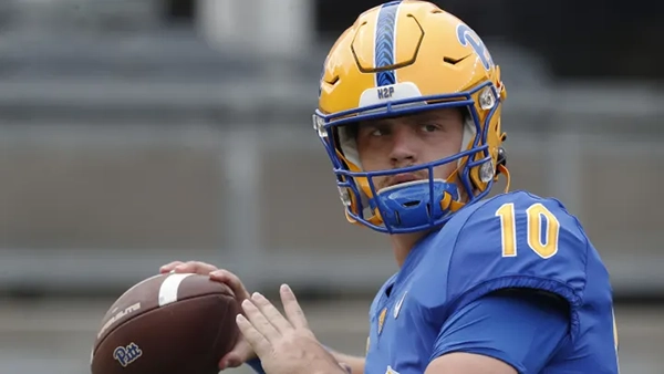 pittsburgh-panthers-eli-holstein-2 Eli Holstein Pitt Panthers QB