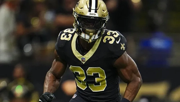 Battling ther Books: UFL Week 5 Play