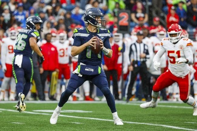 Seattle Seahawks vs Green Bay Packers Prediction & Best Bets | Darnold & Seahawks Poised to Stay Hot