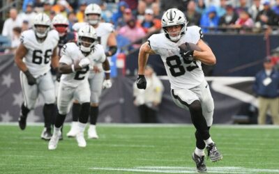 Chargers vs Raiders Picks & Predictions | MNF Week 2