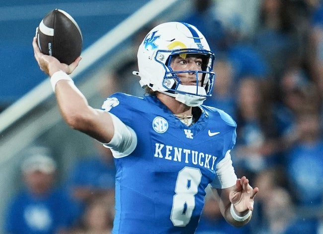 Kentucky Wildcats quarterback Cutter Boley (8) makes a throw during the game against Eastern Michigan at Kroger Field in Lexington, Kentucky Saturday, Sept. 13, 2025.