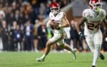 Nov 1, 2025; Knoxville, Tennessee, USA; Oklahoma Sooners quarterback John Mateer (10) scrambles with the ball against the Tennessee Volunteers during the second quarter at Neyland Stadium. Mandatory Credit: Randy Sartin-Imagn Images