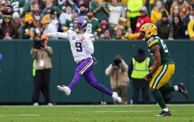 Vikings vs Seahawks Free NFL Picks & Player Props for Week 13