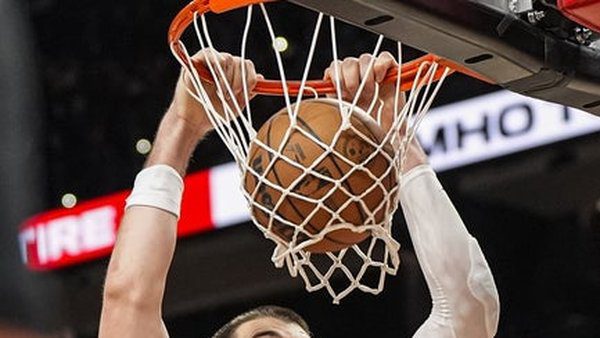 Dec 3, 2025; Atlanta, Georgia, USA; LA Clippers center Ivica Zubac (40) dunks against the Atlanta Hawks during the second half at State Farm Arena. Mandatory Credit: Dale Zanine-Imagn Images