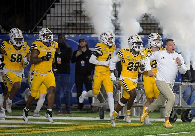 Western Michigan Broncos head coach Lance Taylor leads his team ontpo the field before the Salute to Veterans Bowl, held at Cramton Bowl in Montgomery, Ala., on Saturday December 14, 2024.