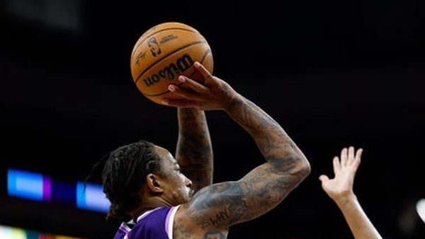 Mavericks vs Kings Prediction: Dallas Lays Road Number Without Key Pieces
