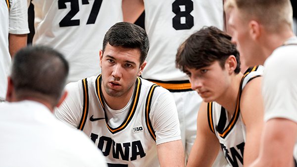 Iowa Hakweyes Basketball