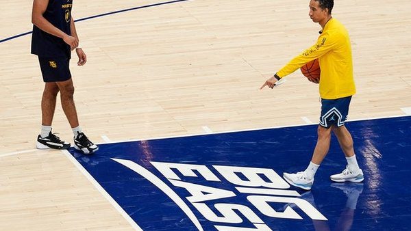 Stevie Mitchell Marquette is key to our prediction & analysis tonight